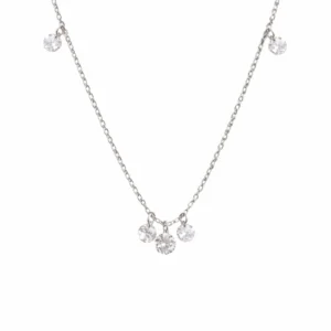 Dây chuyền bạc lấp lánh mạ rhodium trắng.